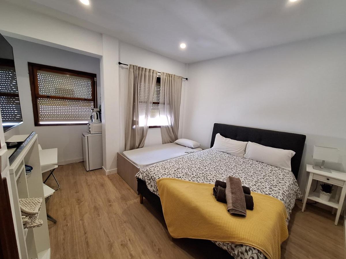Habitacion Con Bano Privado En Un Piso Con Familia サンタ・クルス・デ・ラ・パルマ スペイン エクステリア 写真